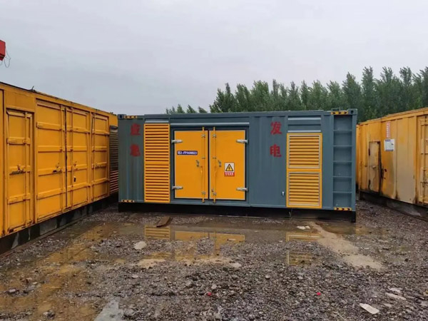 涵江柴油发电机如何判断干式空气滤清器是否需要更换？